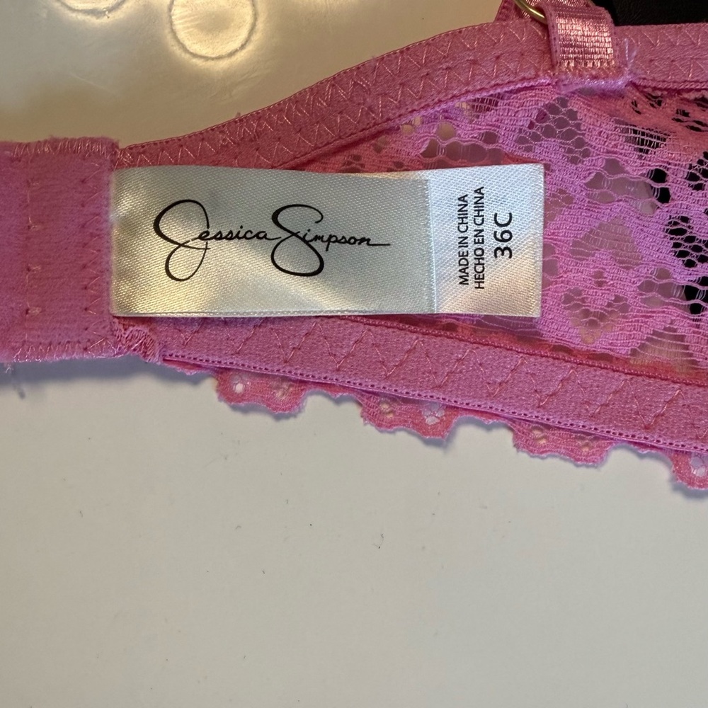 Jessica Simpson Pink Lace Heart Underwire Bra - Size 36C (NWOT) - Picture 8 of 10